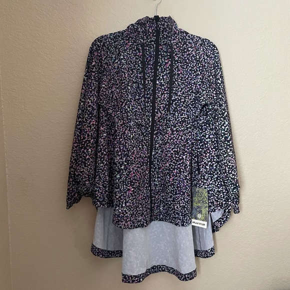 NWT Lululemon Horizon Runner Cape Seawheeze 2019 - Picture 3 of 7